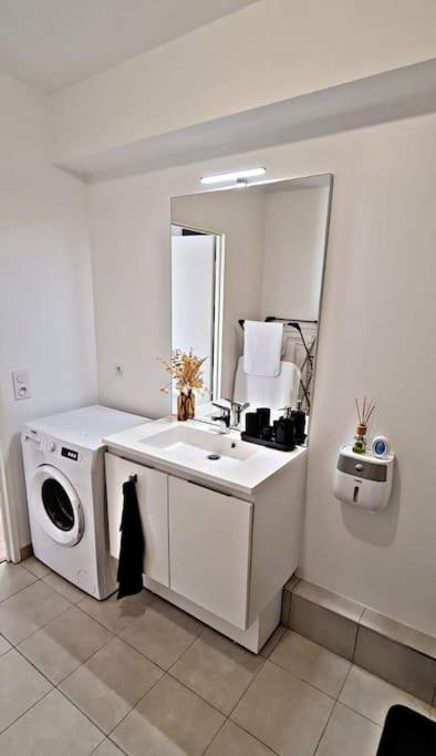Loft Climatise Parking Gratuit 5Min Gare Apartment Le Plessis-Bouchard Exterior foto